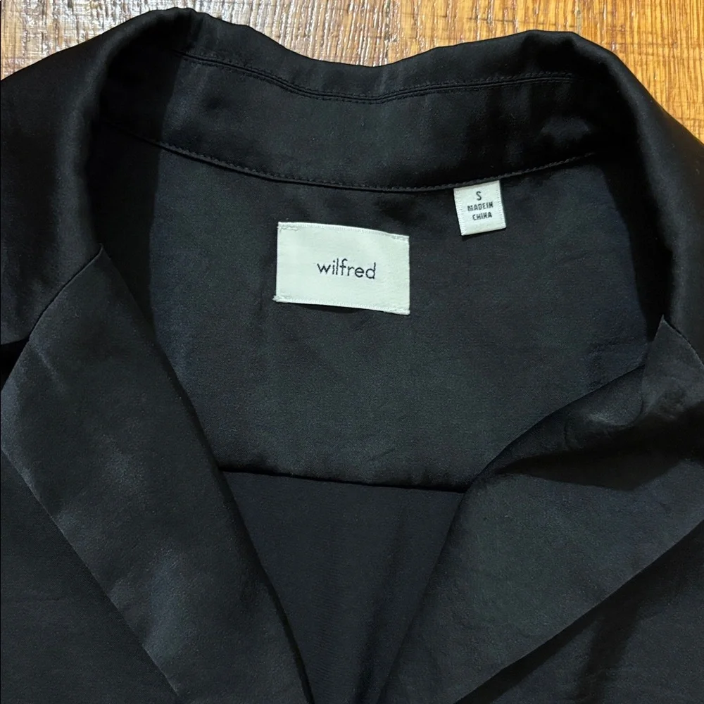 Wilfred Cropped Silk Blouse - Picture 2 of 5